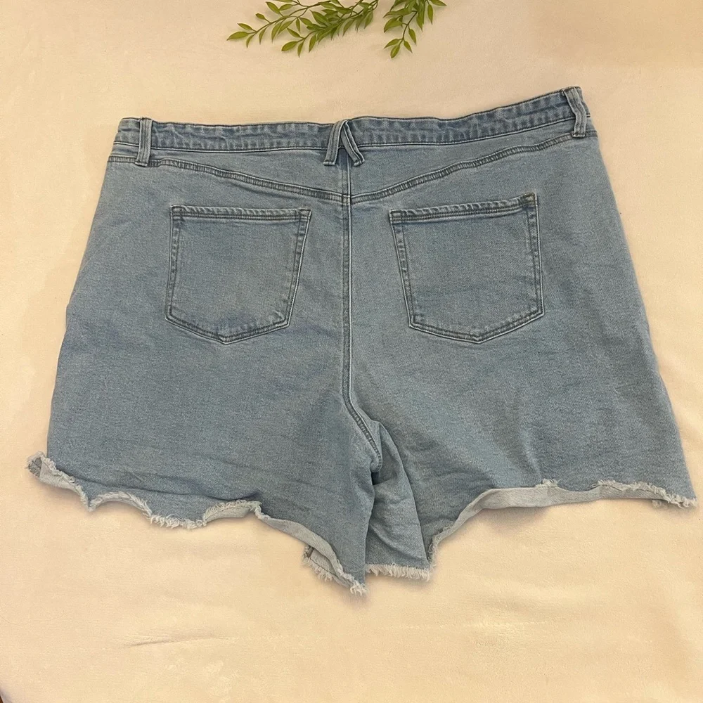 ARULA | Denim Shorts